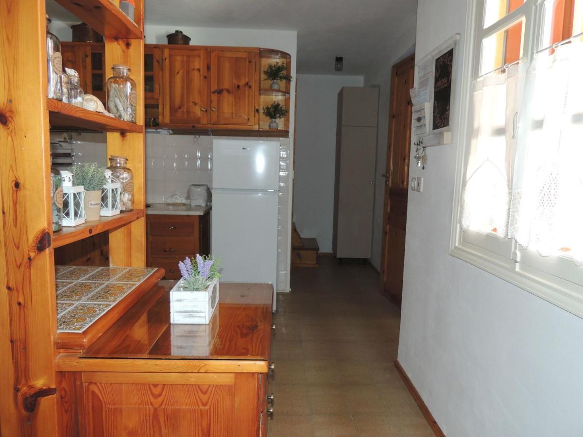 Willa Aloustina'S House Simi Zewnętrze zdjęcie